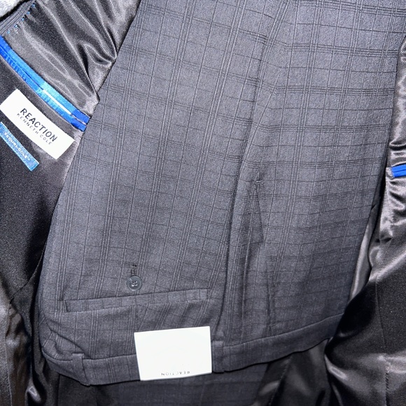 NWT Men's 40R Charcoal Plaid Kenneth Cole Suit - Picture 4 of 5